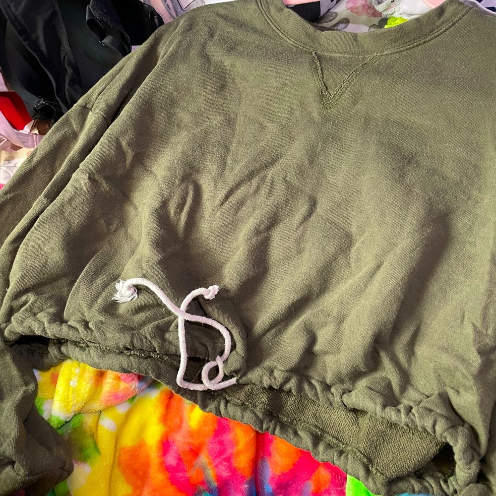Army green cropped sweater
